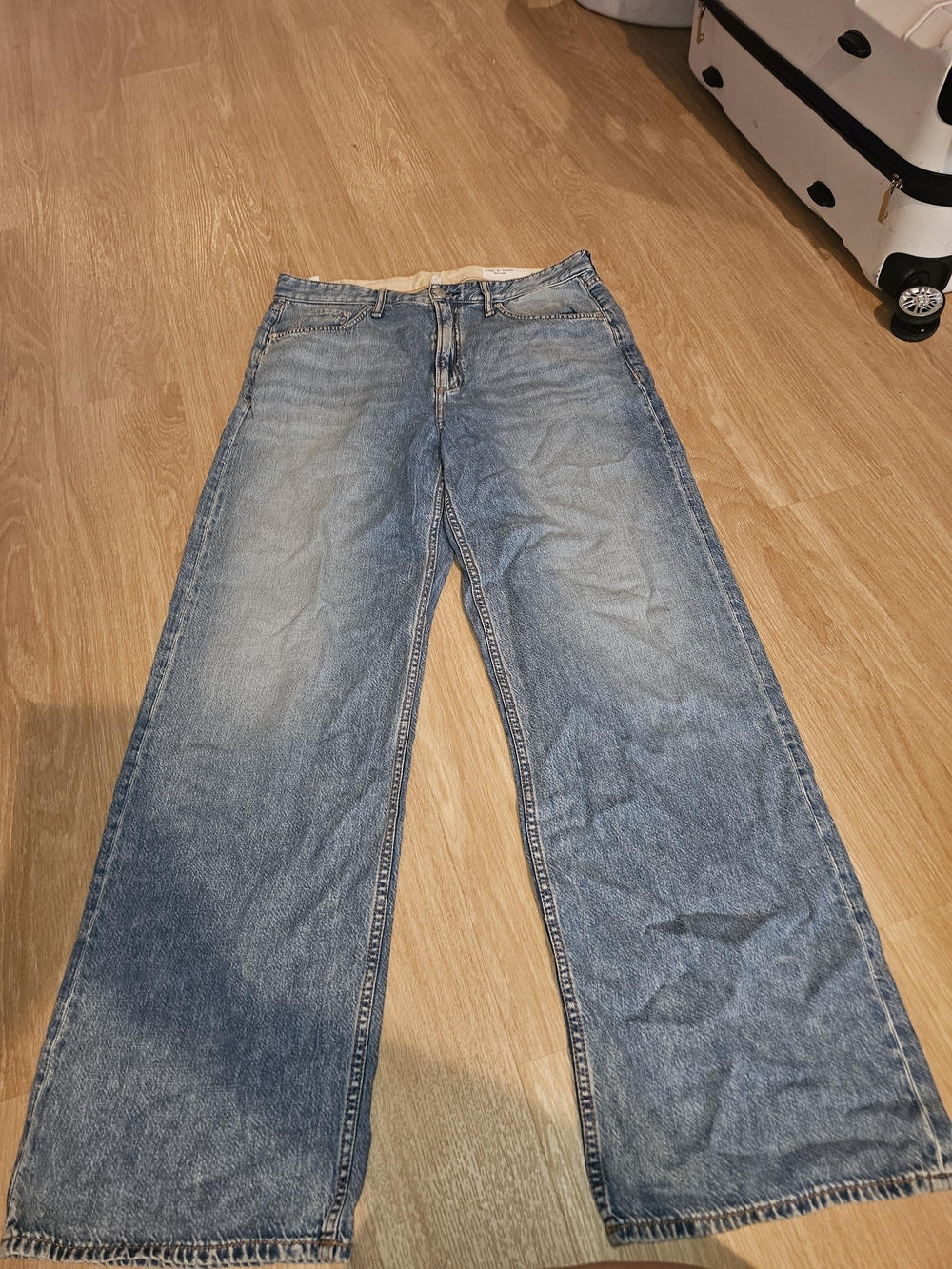 rag & bone Women's Light Blue Relaxed Jeans